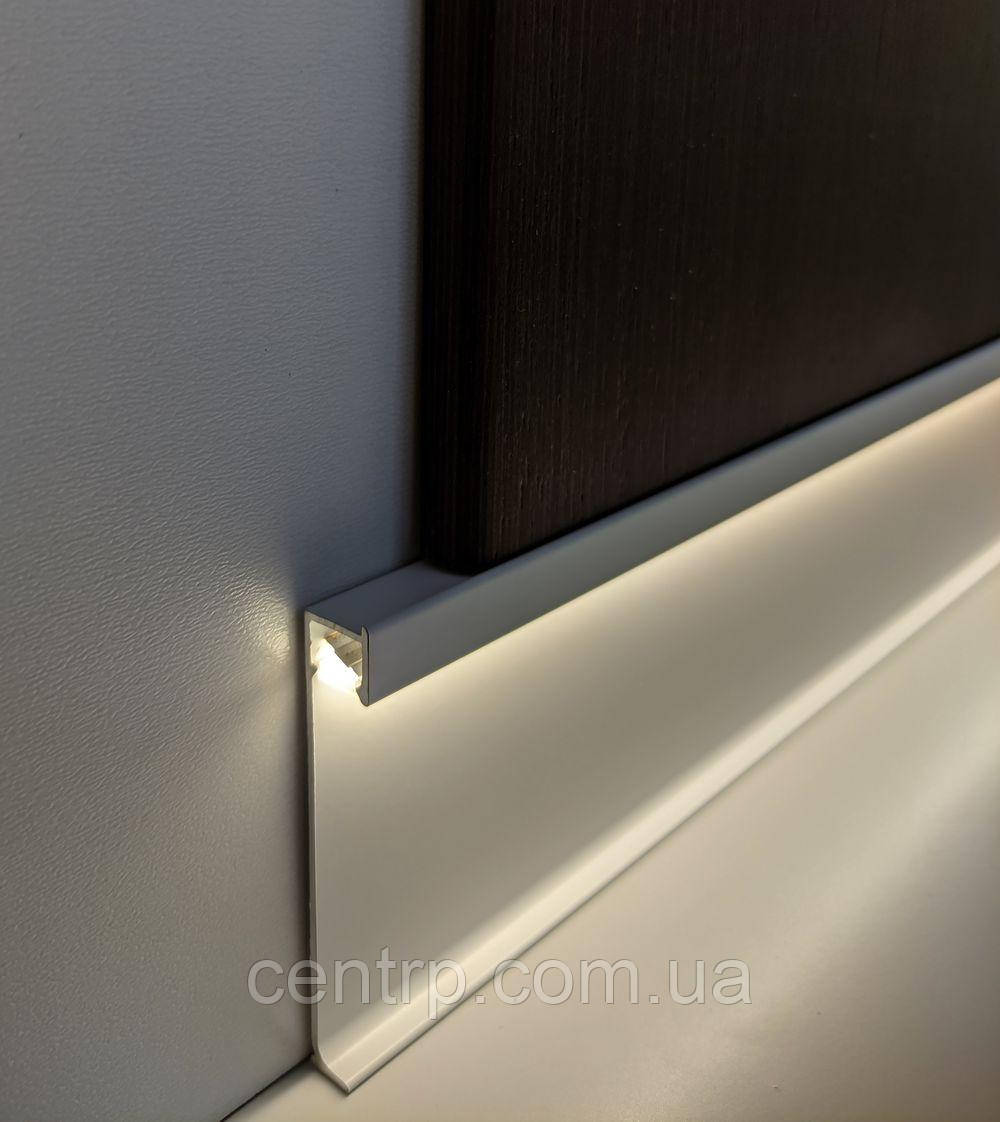 Білий плінтус прихованого монтажу з LED-підсвічуванням BEST DEAL 5/80 LED білосніжний матовий 80 мм, довжина 2,5 м, фото 1