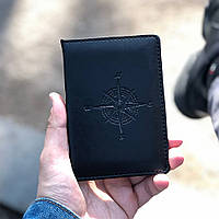 Красивая обложка на паспорт с тиснением Компас из экокожи "Kompas" Чёрный 9x13,5 см RM13-19 Деревянная коробка