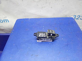 Кнопка склопідіймача MAZDA