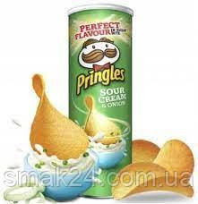 Чипсы со сметаной и луком Pringles Sour cream@onion 165 г - фото 1 - id-p1648016342