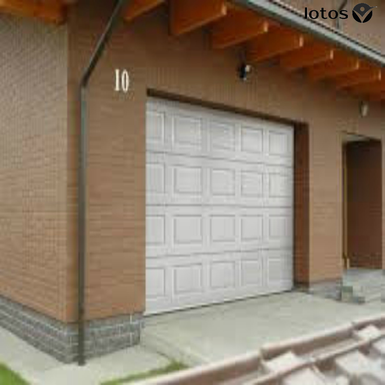 Секційні підйомні ворота для гаража