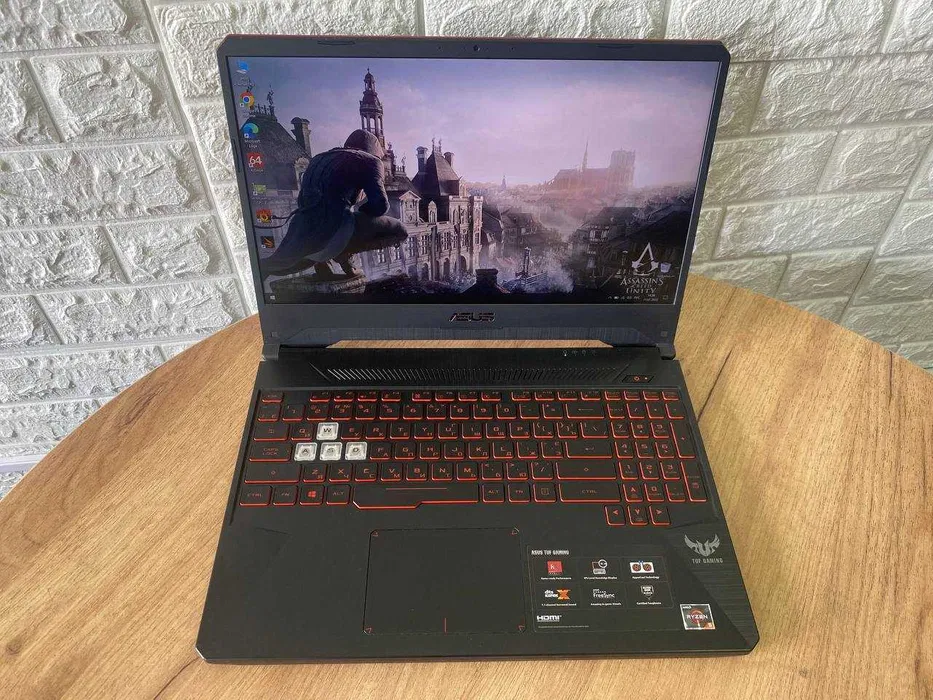 Ноутбук Asus TUF FX505DY 15.6"FHD/IPS/ Ryzen 5 3550H/8Gb/SSD240/ RX560X-4Gb