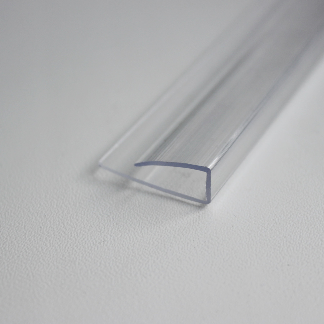 Профіль торцевий Polyworld 6 мм прозорий (2,1м)