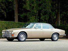 DAIMLER Double Six III (1972–1973)