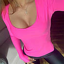 Жіноча неонова кофта топ з рукавами через пальчик (р. 42-44) 83KF2006, фото 4