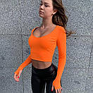 Жіноча неонова кофта топ з рукавами через пальчик (р. 42-44) 83KF2006, фото 8