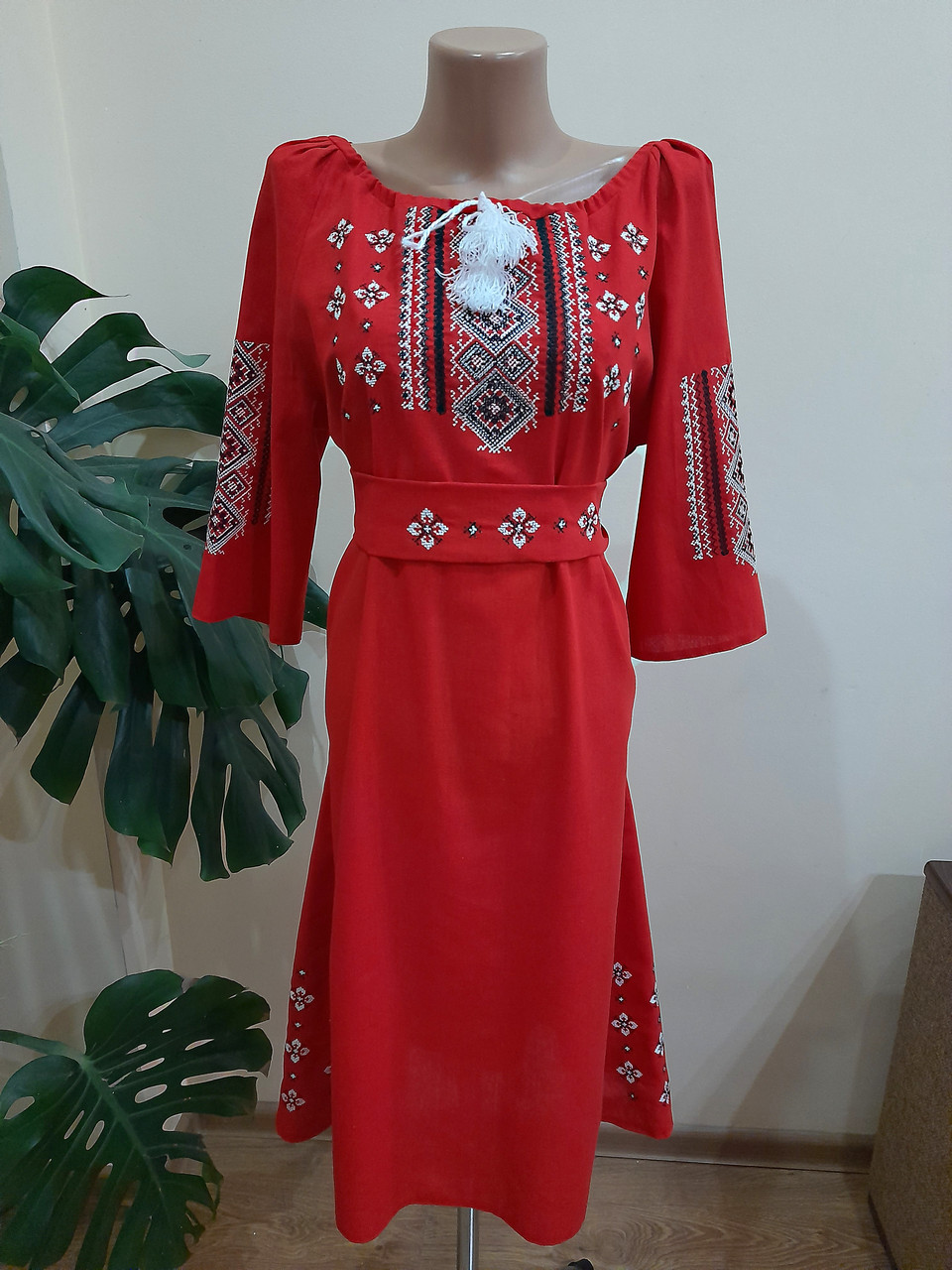 Вишита сукня. Плаття вишиванка.
