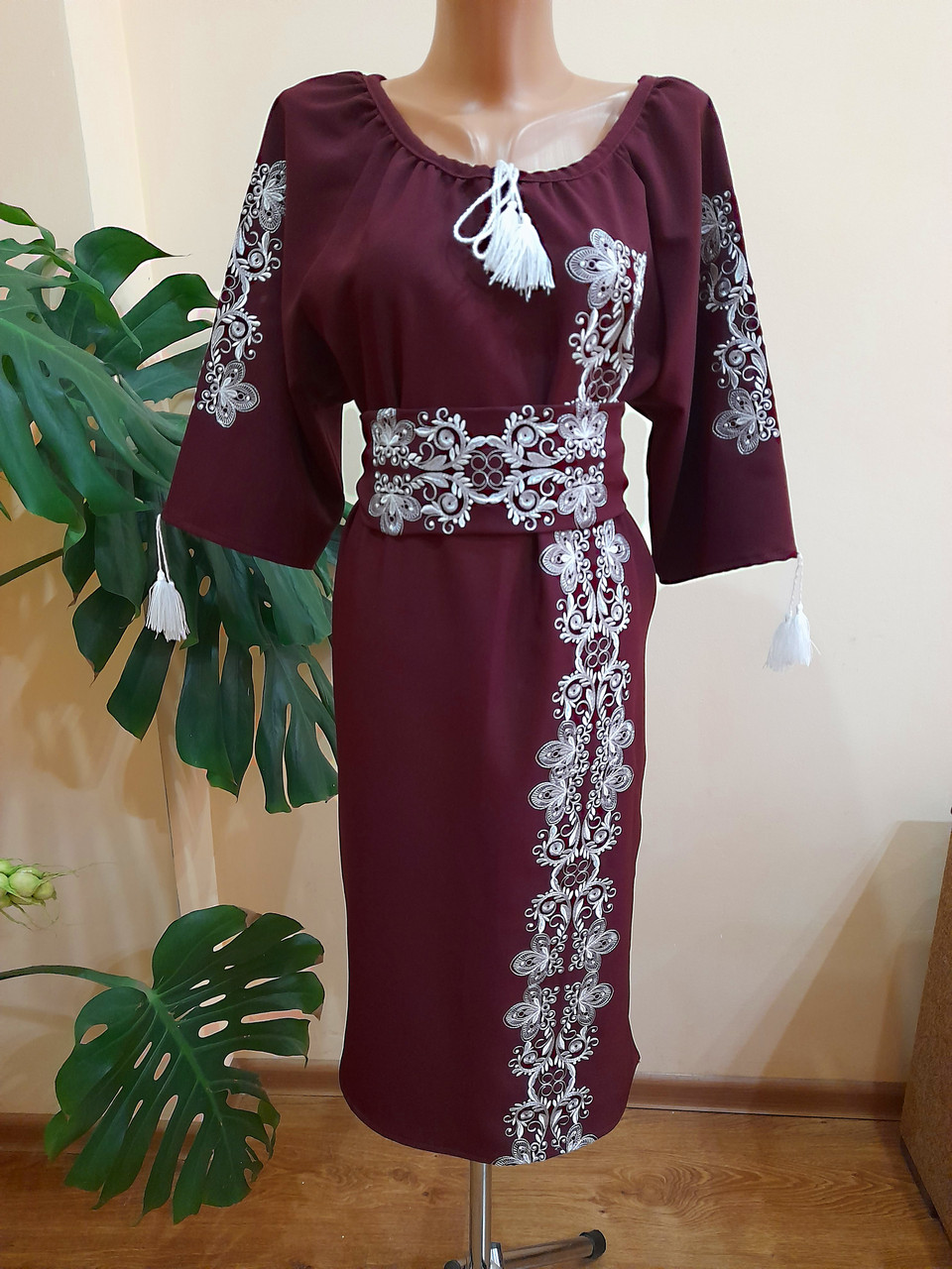 Вишита сукня. Плаття вишиванка.
