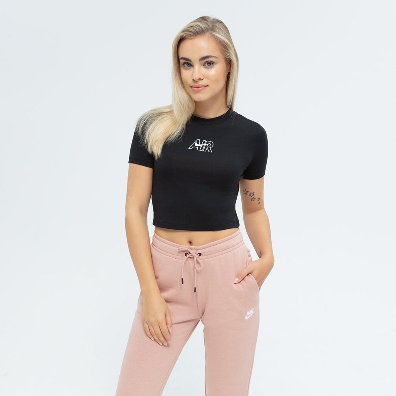 Футболка жіноча спортивна укорочена NIKE W NSW TEE SLIM CRP NIKE AIR DN5852-010