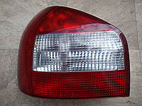 Задний фонарь Audi A-3 8L0 945 095 B ( L )