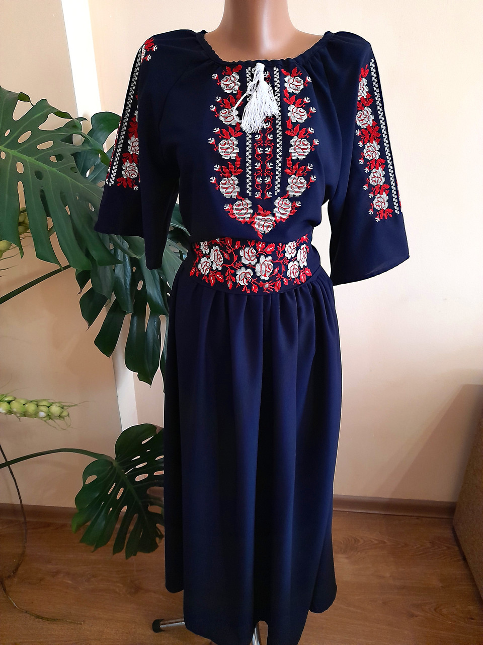 Вишита сукня. Плаття вишиванка.