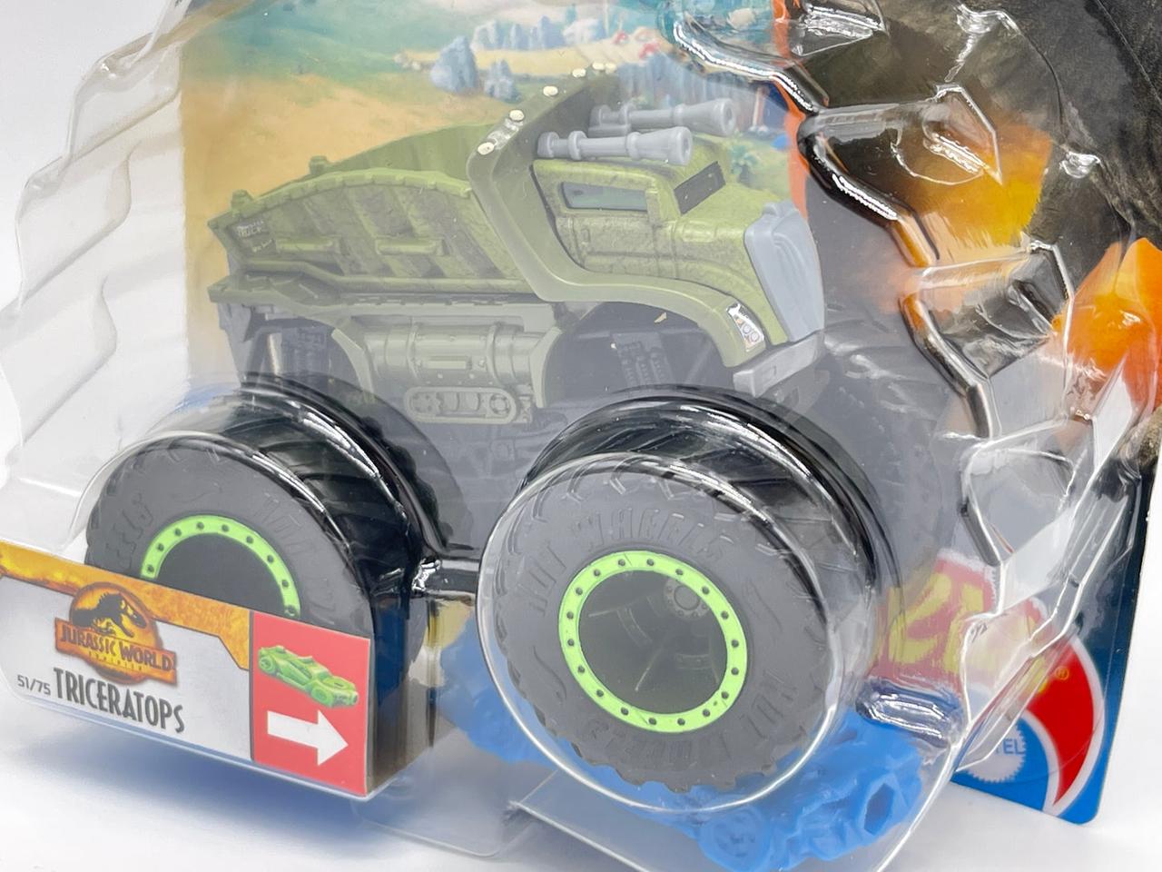 Машинка-внедорожник Hot Wheels Monster Trucks 1:64 Town Hauler FYJ44/HCP44