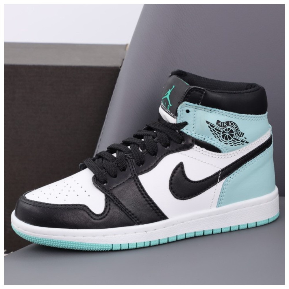 Жіночі кросівки Nike Air Jordan 1 Retro High White/Mint/Black, шкіряні кросівки найк аір джордан 1 ретро хай аїр, фото 1