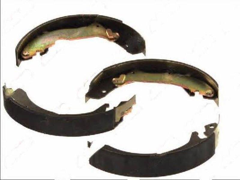 Тормозные колодки барабанні LAND ROVER FREELANDER 1.8/2.0D/2.5 02.98-10.06