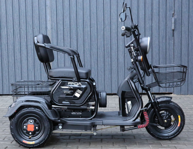 трехколесный электроскутер FADA