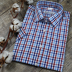 Чоловіча сорочка з коротким рукавом  в клітинку