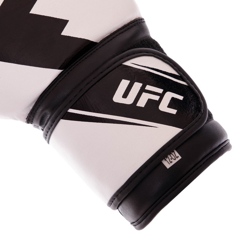 Перчатки боксерские кожаные на липучке UFC BO-0574 (р-р 12oz, белый-черный) - фото 4 - id-p1649270711