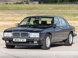 JAGUAR Sovereign XJ40 (1986–1994)