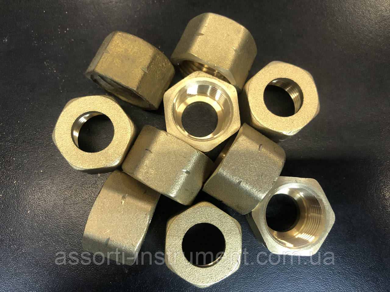 Гайка накидна СП21,8LH до БЖ (латунна, шестигранна, з лівою різзю), фото 1