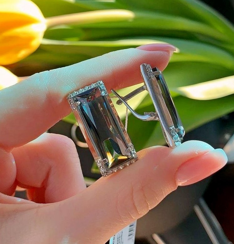 Срібні сережки Бомонд із золотом та блакитним прямокутним фіанітом, фото 1