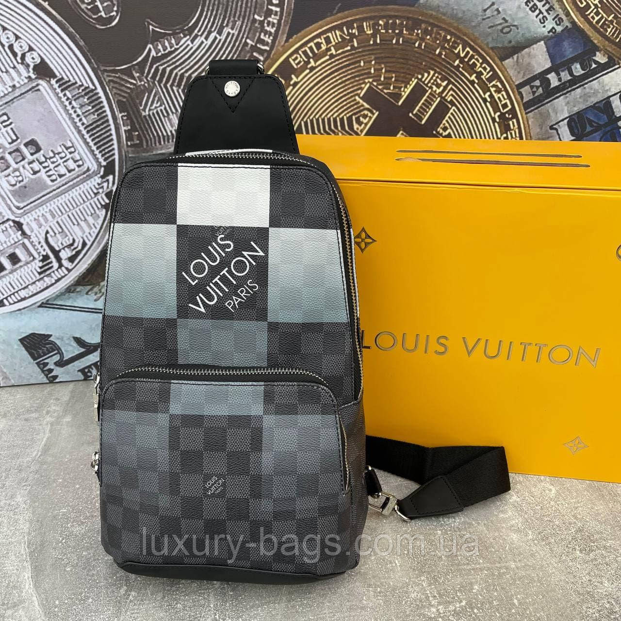 Нагрудна стильна сумка-слінг Louis Vuitton
