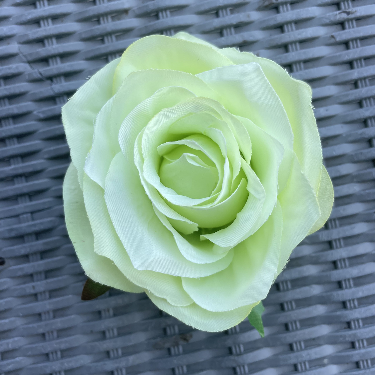 Головка троянди розкрита салатна 9 см, фото 1