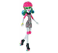 Кукла Monster High Ghoulia Yelps Roller Maze Гулия Йелпс Роликовый лабиринт