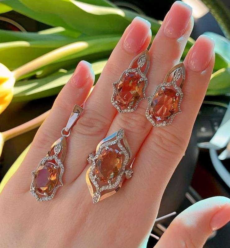 Гарнітур Мольберт зі срібла з золотими напайками і султанітом, фото 1