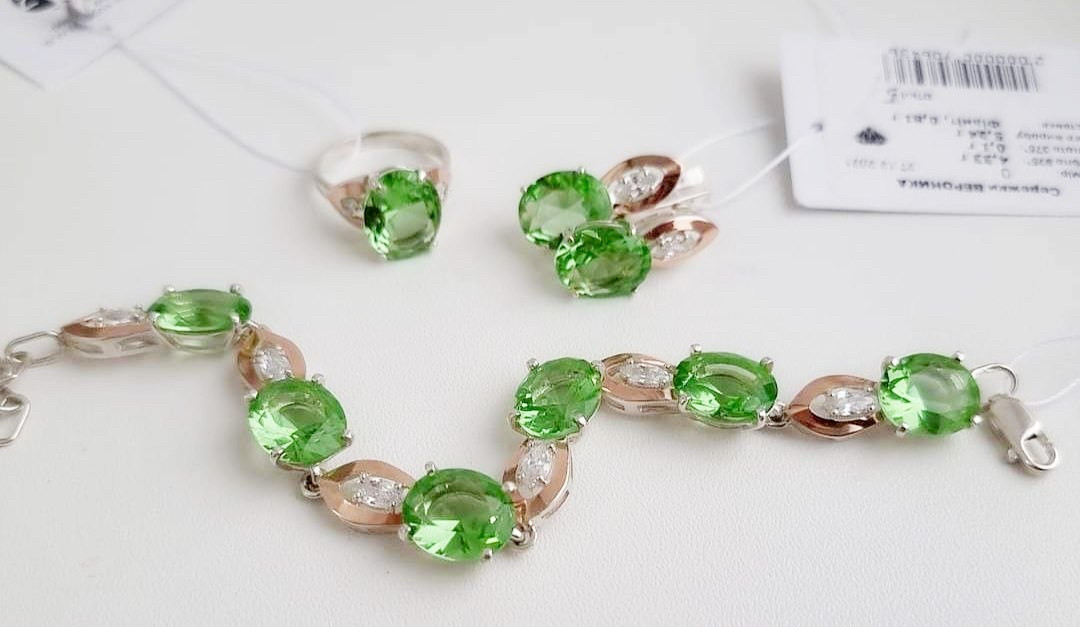 Набір Вероніка зі сріблом золотом та салатовими фіанітами, фото 1