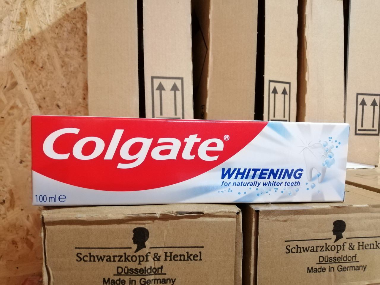 Зубная паста Colgate 100 мл відбілювання