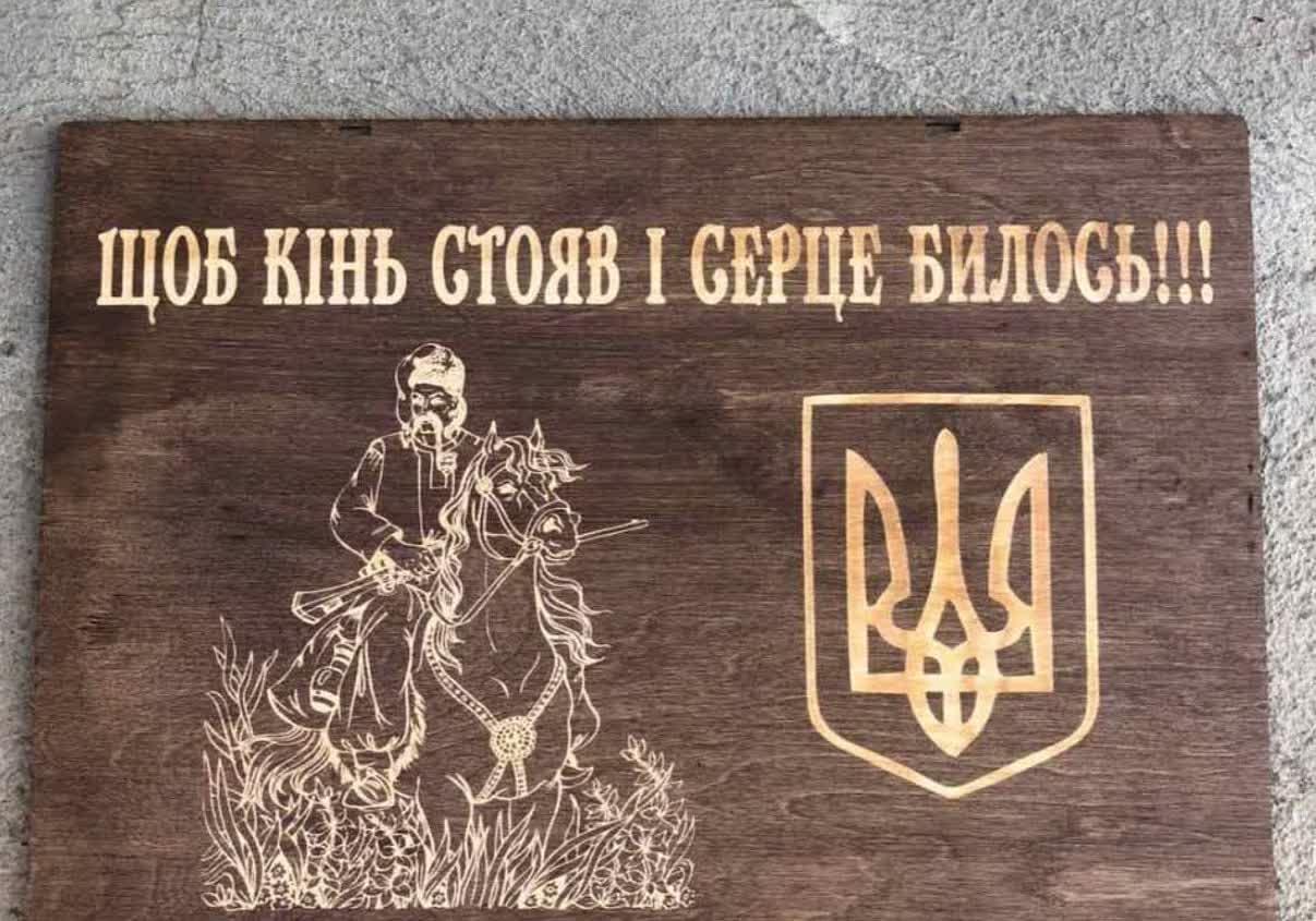 Шампури дерев'яні ручки в коробці 10шт чарки 10шт гравірування на всьому