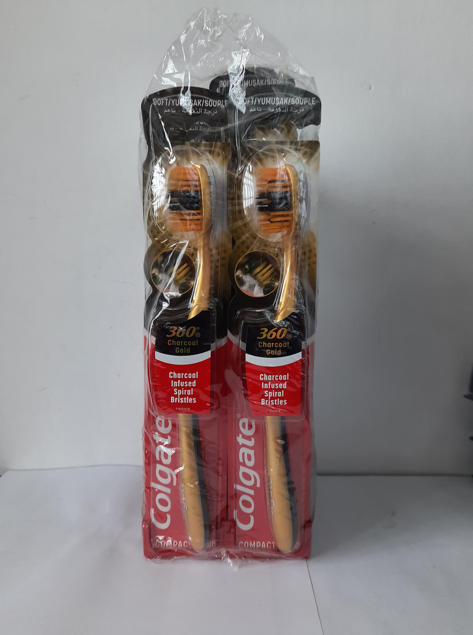 Щітка зубна Colgate 360 Charcoal Gold 12 шт.