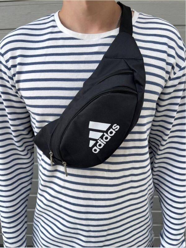 Поясна сумка бананка чорного кольору від Intruder, фото 1