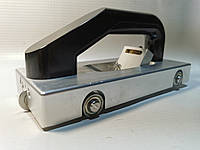 Рустовка на колесах для расшивки шва коммерческого линолеума