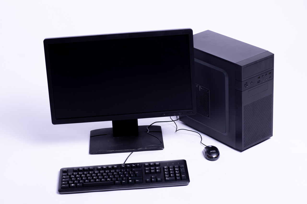 Б/В Комп'ютер у зборі, Intel Core i5 6400, ОЗП 4 ГБ, SSD 240 ГБ, монітор 24"