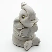 Футляр слоник круглий світло-сірий оксамит для ювелірних виробів під кільце або прикраси розмір 8Х5Х5 см