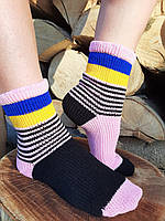 Жіночі в'язані шкарпетки ручної роботи, колір рожевий+чорний із символікою України. розмір 36-41