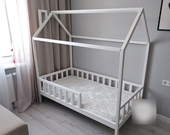 Ліжко будиночок дерево 160*80