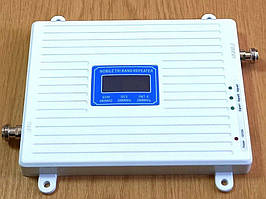 Підсилювач стільникового зв'язку тридіапазонний KD-2065 900/1800/2600 МГц, 500-600 кв. м.