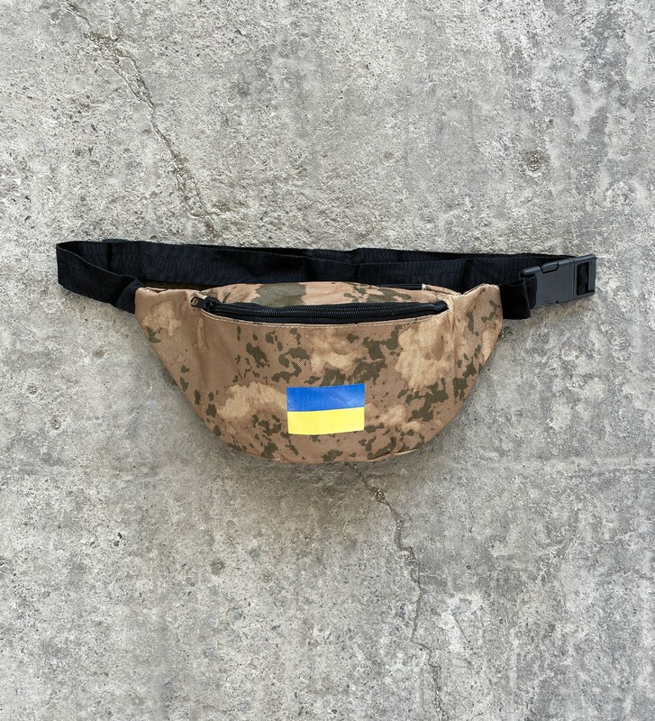 Бананка кольору пісочного камуфляжа з прапором України, фото 1