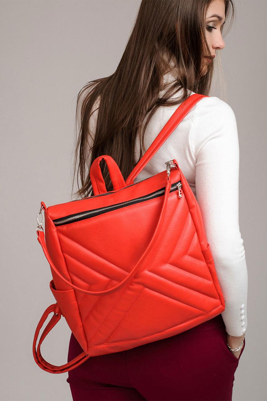 Жіночий червоний рюкзак-сумка з якісного шкірозамінника