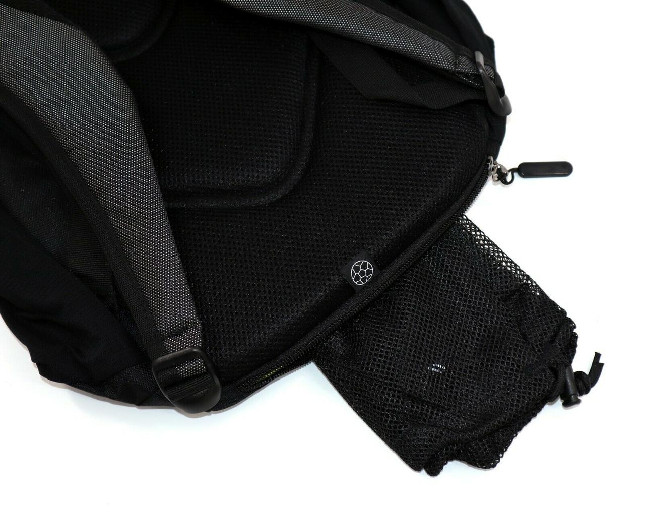 Спортивный рюкзак DERBYSTAR черный 20л + дополнительная сетка для мячей (Original) - фото 2 - id-p1651139149