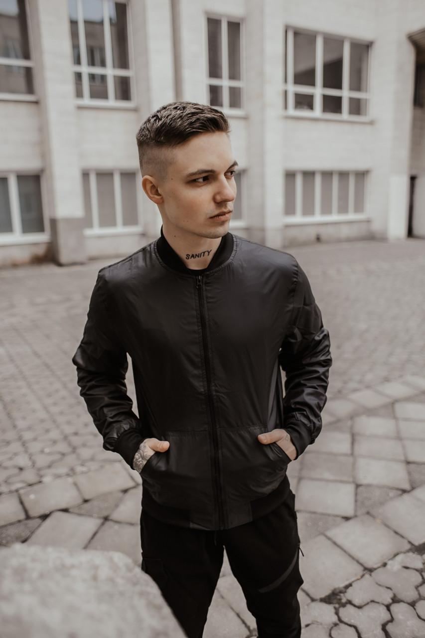 Чорний бомбер-підліток на осінь. Чоловіча куртка бомбер на щодень.