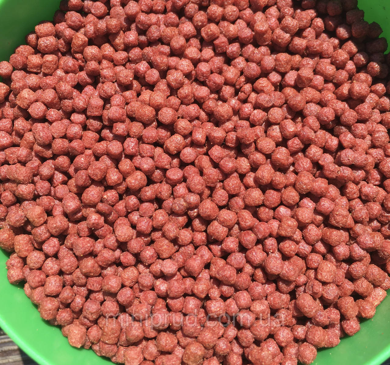 Всесезонний ПЛАВАЮЧИЙ КОРМ ДЛЯ КОІ І ЗОЛОТИХ РИБОК (2 л/1кг) Coppens Alstax Pellet (Копенс Астакс Пелет) 6 мм