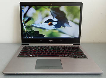 Ноутбук Fujitsu LIFEBOOK U745 14” 1600x900/i5 5200U 5Gen/8Gb DDR3/SSD 120GB/Intel HD Graphics 5500/WEB Camera