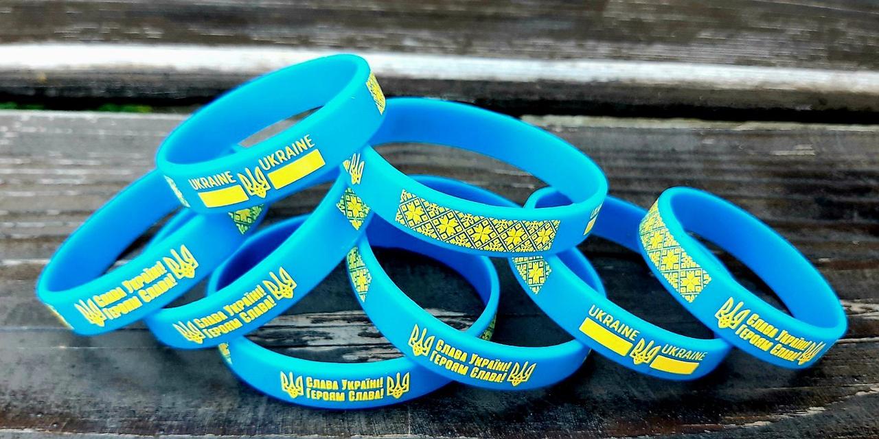 Силіконові браслети на руку з написом Слава Україні