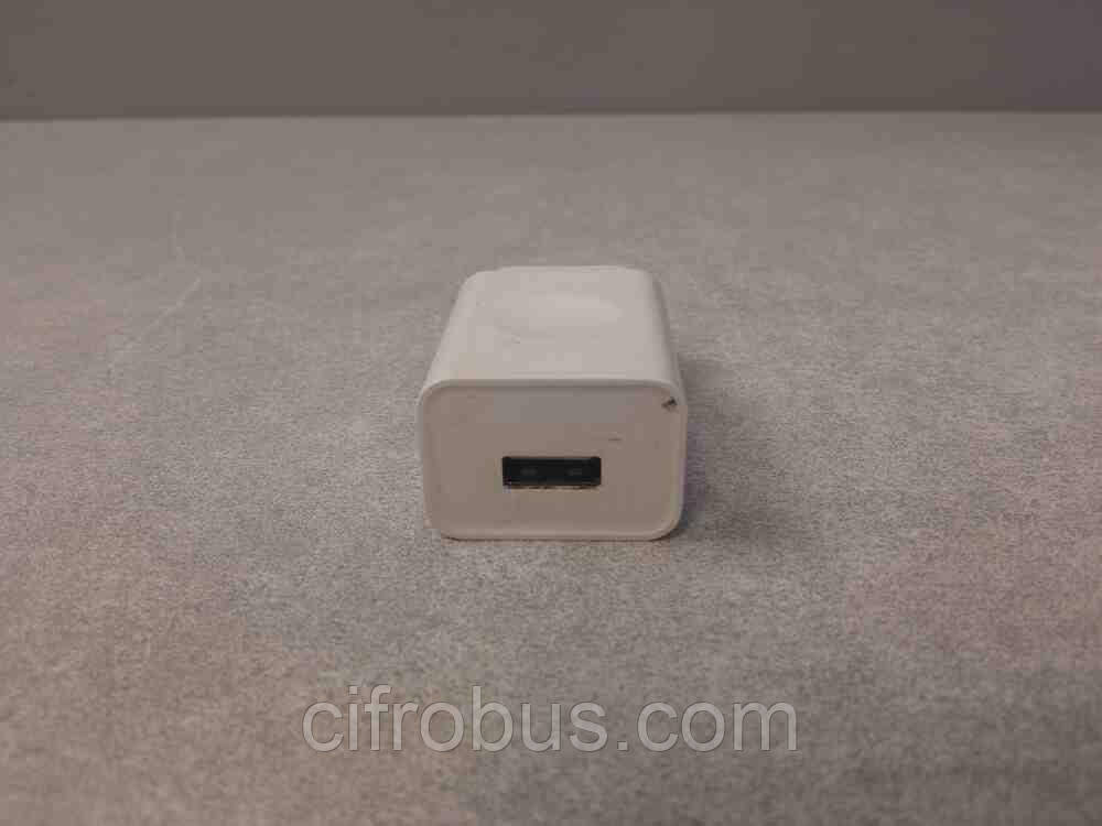 Заряднее устройство адаптер для мобильного телефона Б/У Xiaomi CP17 5V