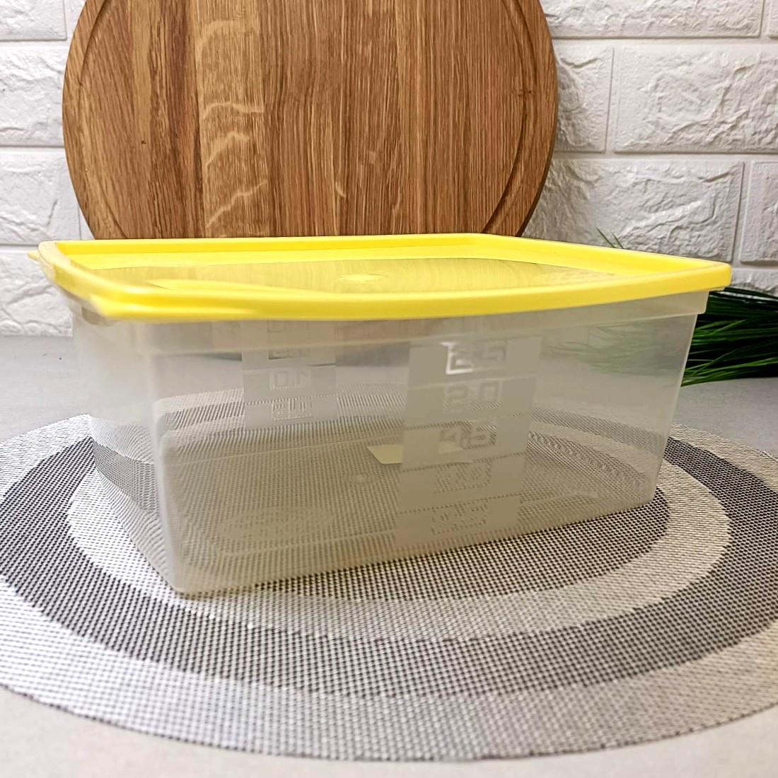 Термостійкий пластиковий харчовий контейнер 0.8л , Угорщина