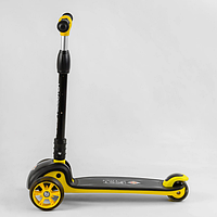 Трехколесный самокат для девочки и мальчика с ножным тормозом и складным рулем Желтый Best Scooter