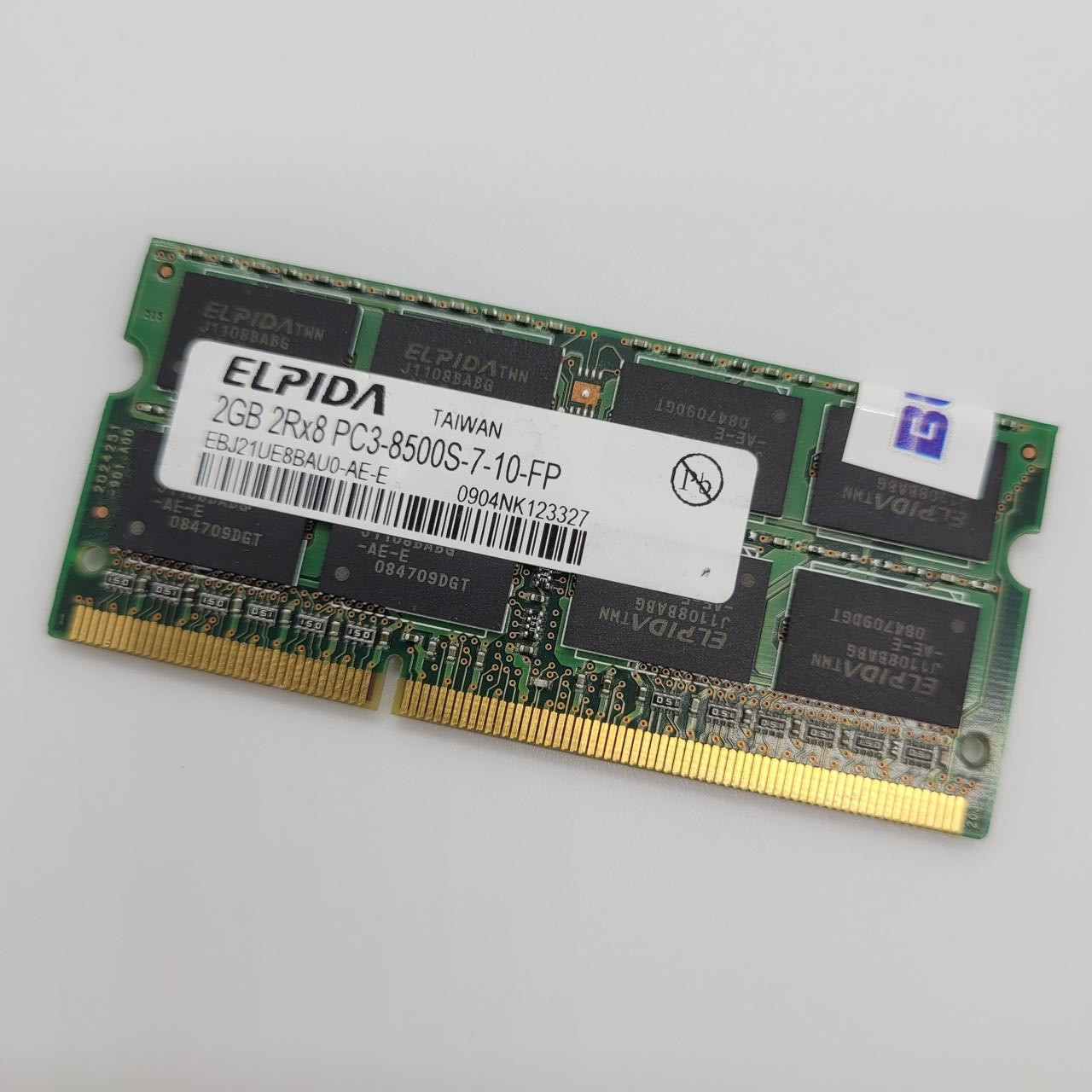 Оперативна пам'ять для ноутбука Elpida SODIMM DDR3 2Gb 1066MHz 8500s CL7 (EBJ21UE8BAU0-AE-E) Б/В